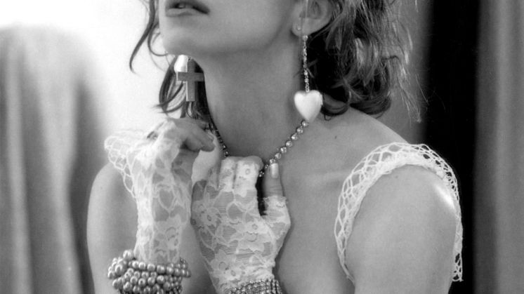 1984 - STEVEN MEISEL.jpg