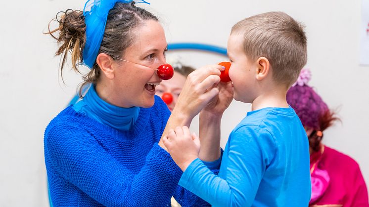 Clowner utan Gränser i Rumänien_ Ukrainarespons