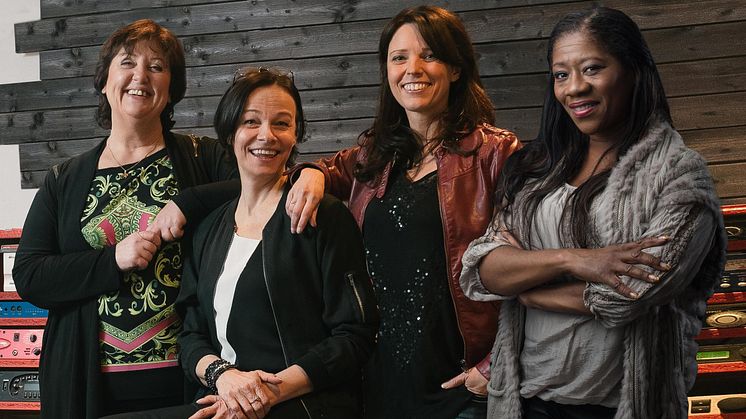  Edith Piaf 100 år: Anna Bromee, Babben Larsson,  Gladys del Pilar & Kajsa Ernst släpper album med unika Piaf-sånger på svenska!