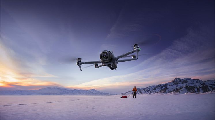 Mavic 4 Pro_Lifestyle KV_Polar Exploration.jpg
