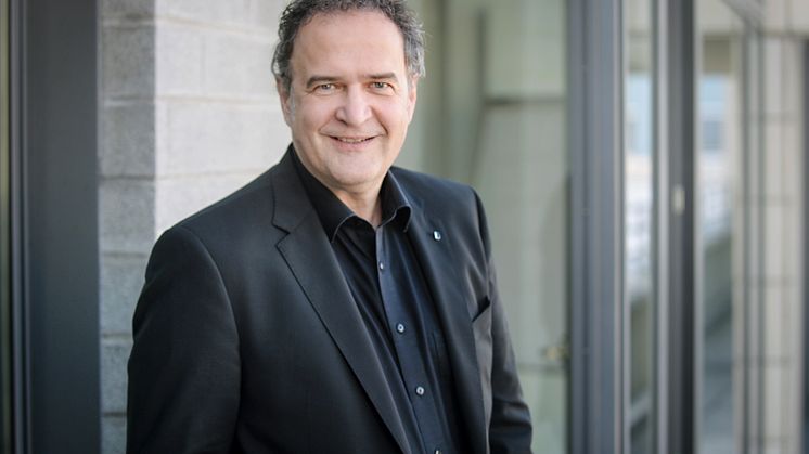 Michael Schmidt-Driedger, Senior Management Programm F+P Fliesen und Platten