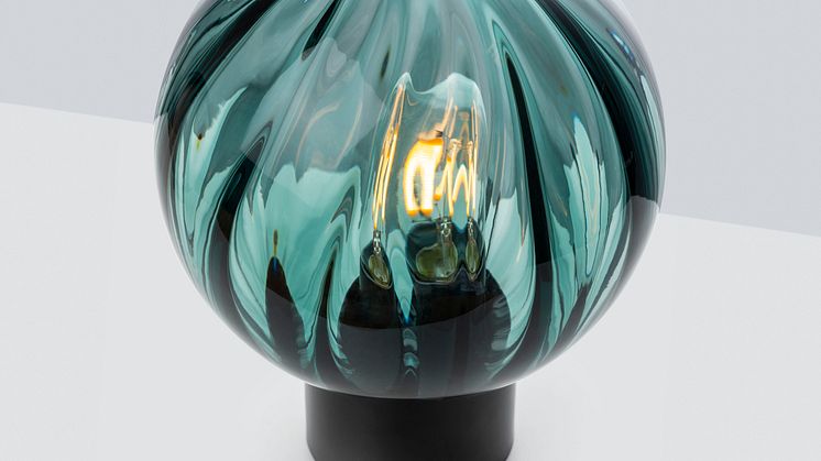 Krystallkulebordlampe