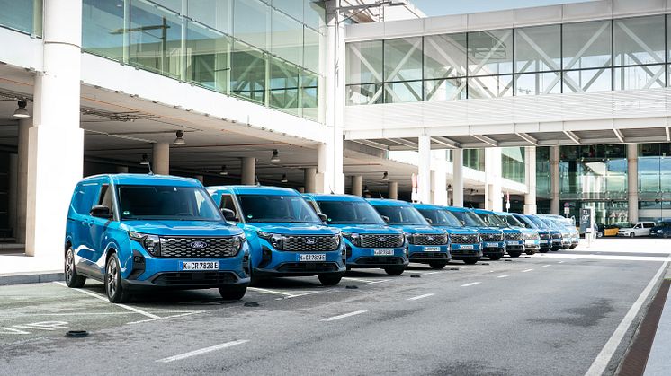 2025 E-Transit Courier (2).jpg