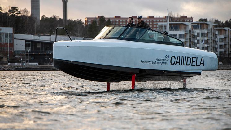 Candela C-8 maiden flight