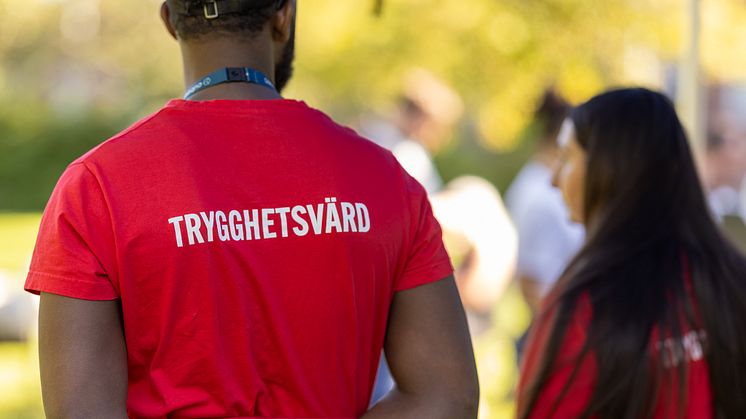 Antalet trygghetsvärdar har utökats under året och bidrar till den ökade tryggheten i Bostadsbolagets områden.