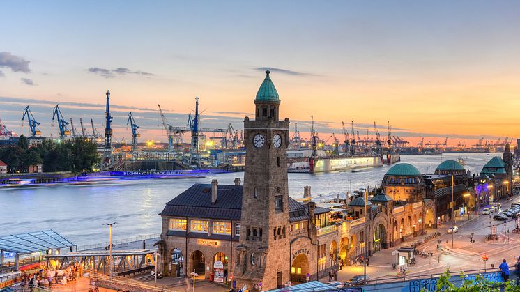 Sprinkenhof beauftragt Scandienstleister MicroData aus Hamburg mit ECM-Einführung. Bild: Fotolia