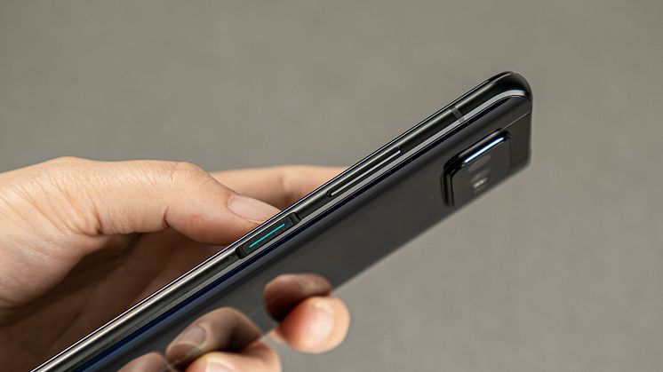ZenFone 7