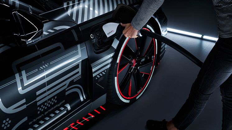 Audi e-tron GT concept (camouflage)