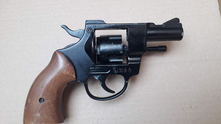 Image of Olympic Starter Pistol recovered at 29 Dormers Rise