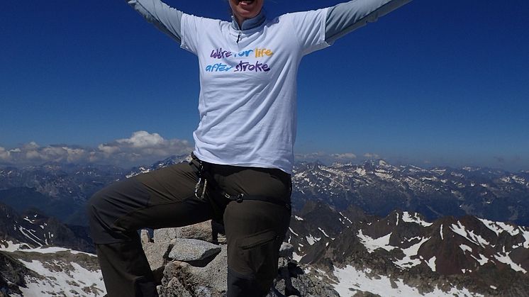 ​Postwoman conquers 30,000ft challenge for the Stroke Association