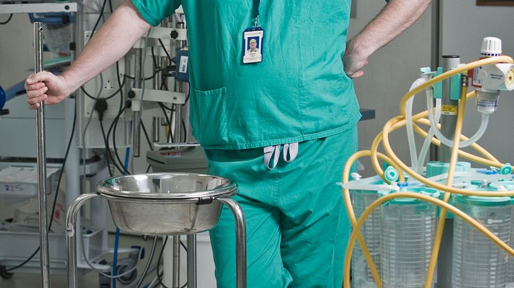 Northumbria academic brings life-saving surgery to Sri Lanka for first time