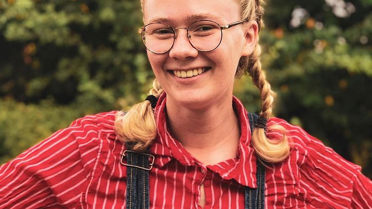 Skånes Djurpark vill lyfta och sporra unga talanger. Från onsdag kommer Tora att vara Sveriges yngsta parkchef, och VD:ns högra hand i en vecka. 