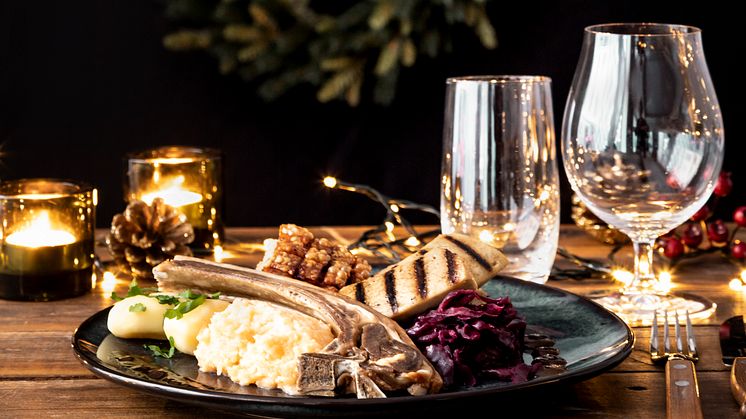 A typical Norwegian Christmas plate. Foto: DeBergenske