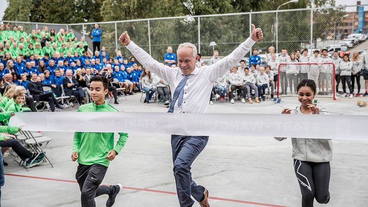 Kunnskapsminister Jan Tore Sanner åpnet idrettsungdomsskolen WANG Ung på HasleLinje. 