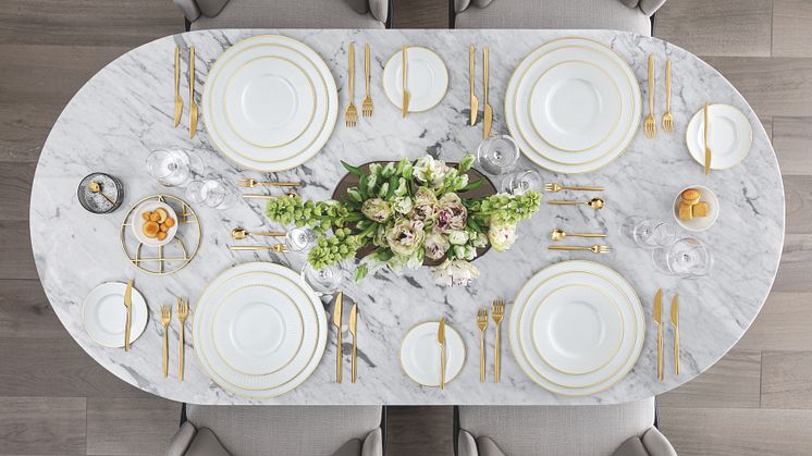 Elegant relief décor with an exquisite feel – Château Septfontaines combines heritage and modernity