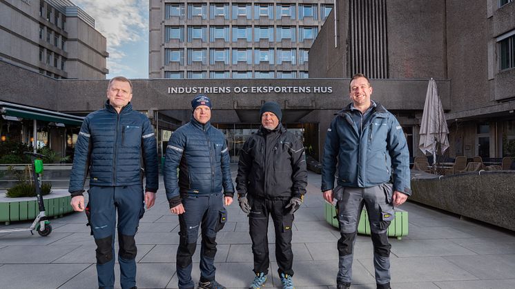 God drift! William Fremstad, Trygve Berg, Trond Berg og Dominik Szylman utenfor Indekshuset.