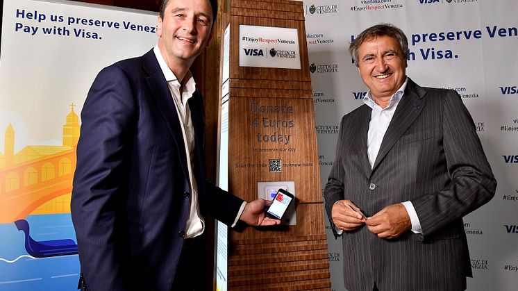 Antony Cahill, Managing Director European Division Visa e Luigi Brugnaro, Sindaco di Venezia
