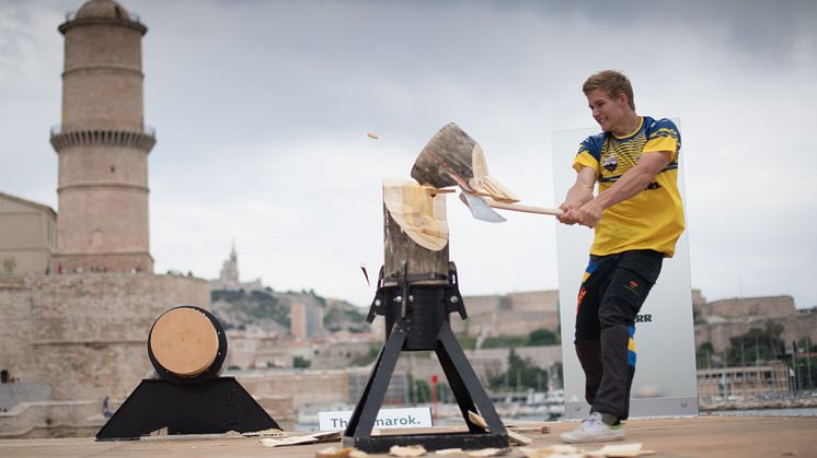 Emil under rookie-VM i Marseille 2018. Nu är han sugen på revansch och en pallplats. Foto: STIHL TIMBERSPORTS®. 