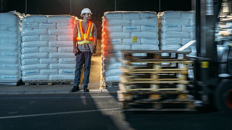 Interaktiv varningsväst ökar säkerheten