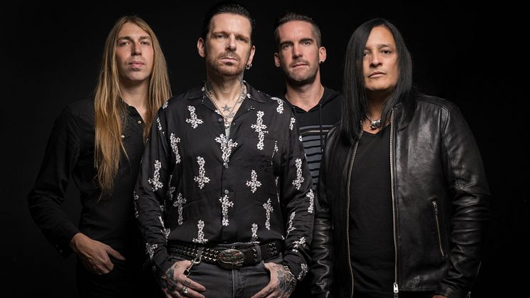 Black Star Riders Promo 2 credit Robert John_x