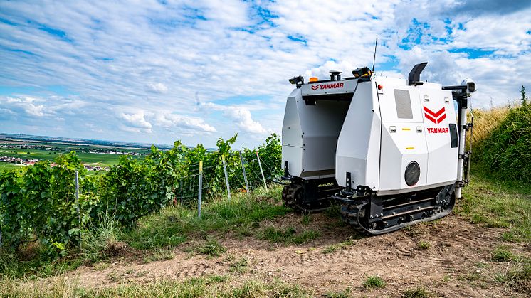 YV01 Yanmar Autonomous Sprayer 3-m.jpg