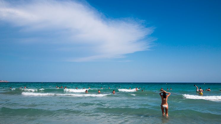 DEST_SPAIN_ALICANTE_PLAYA_DEL_POSTIGUET_BEACH_SEA_PEOPLE_GettyImages-535035685_Universal_Within usage period_96380.jpg