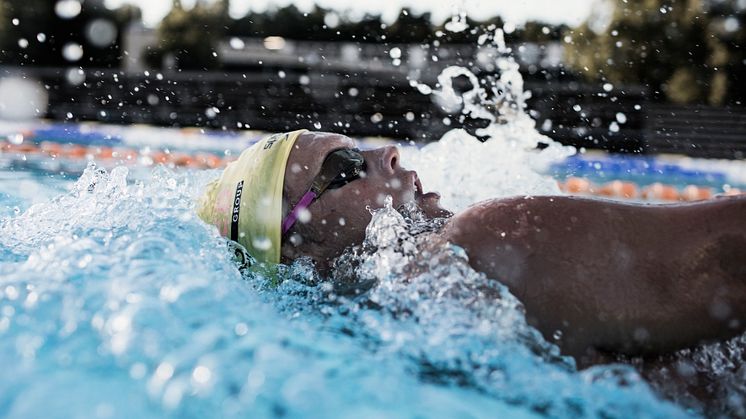 Medal winning Swedish swim champion Adam PAulsson hard at work in the pool (Photo credit Magnus Peterson)