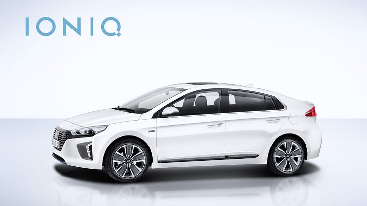 Hyundai IONIQ fra siden