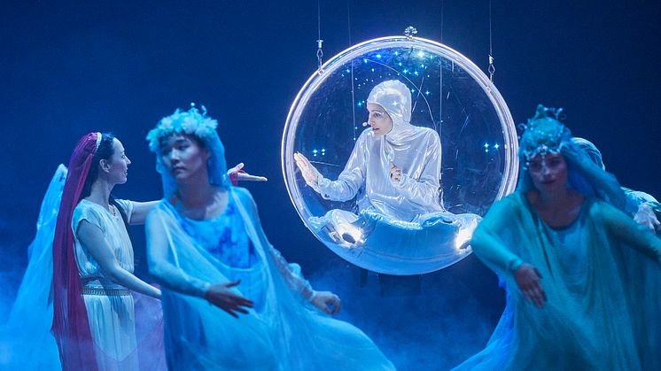 Homunculus-Szene beim ‹Faust› am Goetheanum (Foto: Lucia Hunziker)