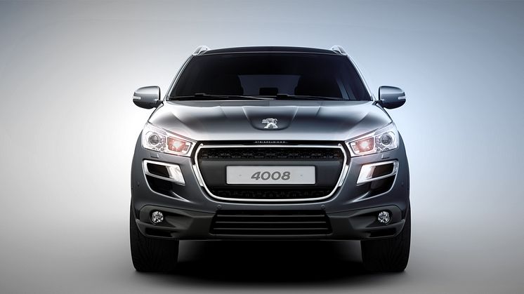 Första bilderna på Peugeots nya SUV - 4008
