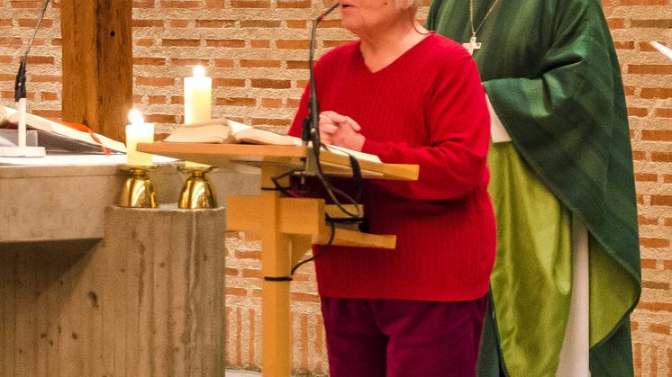 Gun Holmertz från Caritas upptagen i påvlig riddarorden