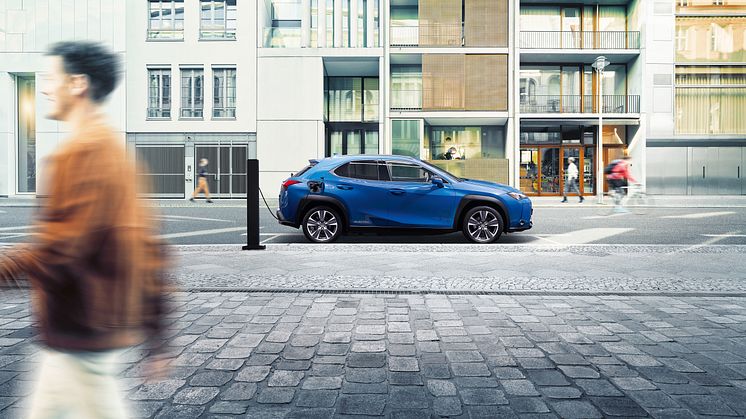 Lexus lanserer sin første elbil