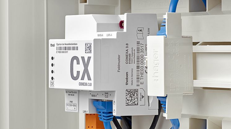 Patch-Patch-Buchse RJ45 von Hager_Montage auf der Hutschiene