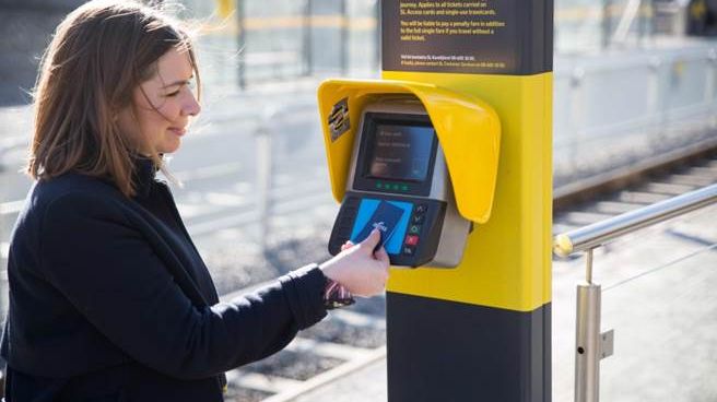 Pressinbjudan: SL inför nya biljettläsare på Saltsjöbanan och Roslagsbanan