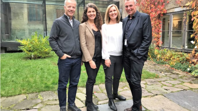 Styrelederne i henholdsvis Grønn Byggallianse og NGBC, Roy Frivoll og Rolf Thorsen, flankerer daglige lederne Katharina Bramslev og Kjersti Folvik. Foto: Siri Dobloug