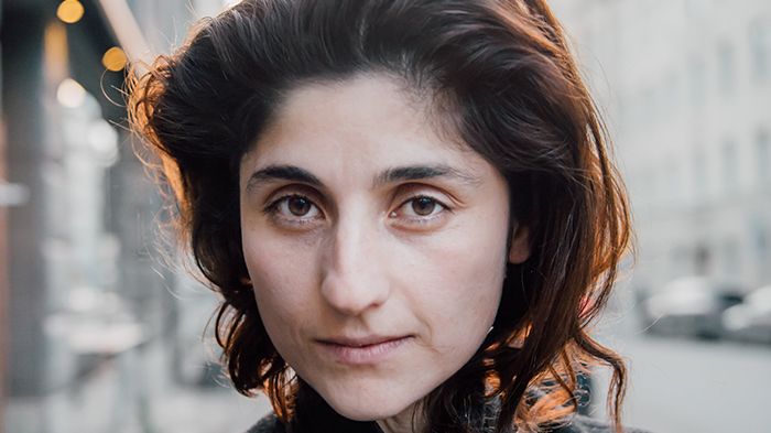 Regionteater Västs nya dramaturg Dimen Abdulla. Foto: Sacharias Källdén.