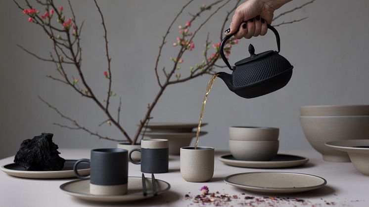 Svensk design möter japansk minimalism i ny porslinsserie