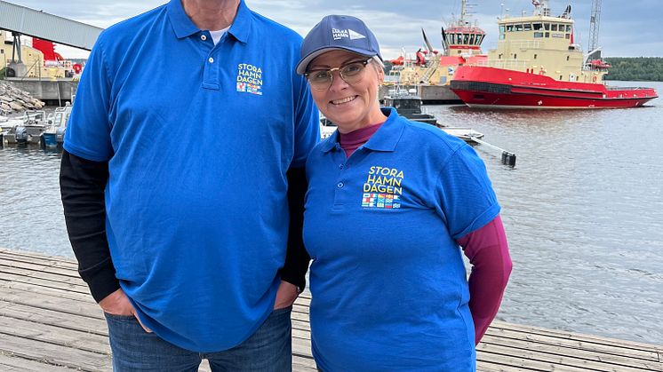 Till vänster Göran Carlsson, tillförordnad vd för Luleå Hamn, och Birgitta Brun, Verksamhetskoordinator för Luleå hamn.