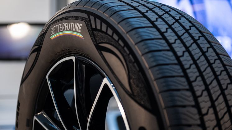 Goodyear presenterar ett demonstrationsdäck tillverkat i 90 % hållbara material som är godkänt för användning på väg