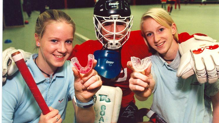 Bis zum 21. Lebensjahr erhalten Versicherte aus dem Tarif „ZahnEXKLUSIV(pur)“ eine Erstattung in voller Höhe für medizinisch notwendige  kieferorthopädische Maßnahmen. Foto: SIGNAL IDUNA  