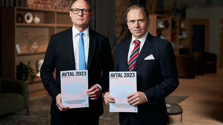 Avtal 2023: Björn Hellman, vd Livsmedelsföretagen och Henrik van Rijswijk, förhandlingschef Livsmedelsföretagen