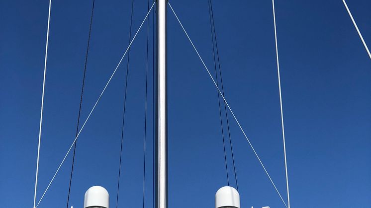 Hi-res image - Inmarsat - e3 has installed Inmarsat's dual antenna Fleet Xpress solution on performance superyacht S/Y Ganesha