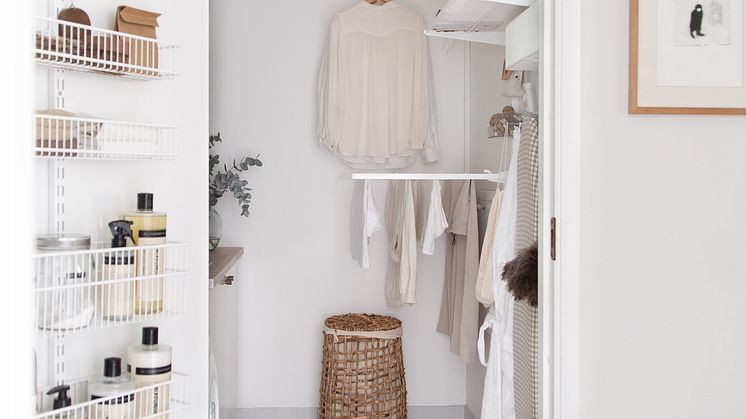 Elfa_Laundry_Cleaning_Interior_Click-in_system_Classic_2022_11_2