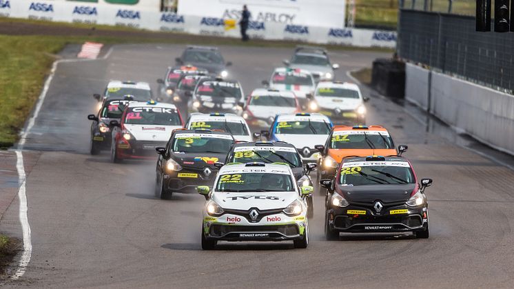 Nu börjar Wernersson jakten på Skoog i Clio Cup