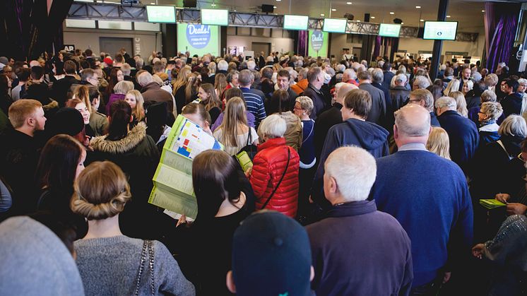 Glada miner innan insläpp på TUR 2015