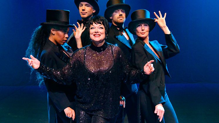 Liza Minnelli firar 75 år och hyllas av Nina Pressing med orkester, gästartister, dansare mm med premiär på Palladium Malmö 22 oktober. Foto Eva Sjögren.