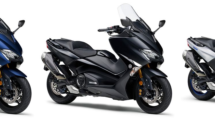 左から「TMAX530 DX ABS」（ニューカラー／マットブルー）、「TMAX530 DX ABS」（ニューカラー／マットダークグレー）、「TMAX530 SX ABS」（ニューカラー／マットシルバー）