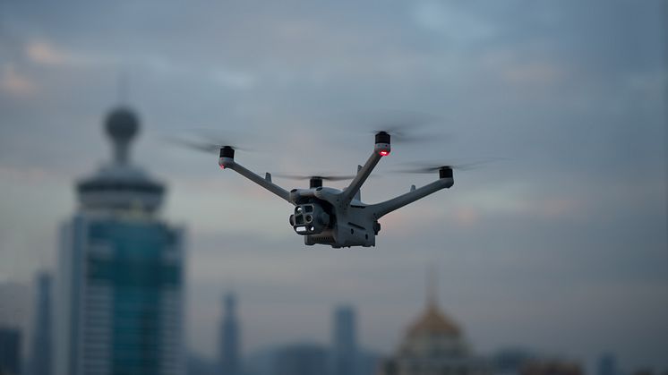Matrice 4TD-City low light fly.jpg
