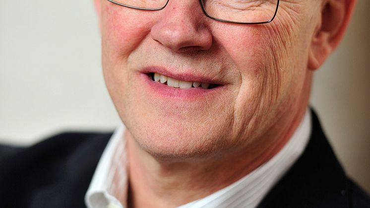 Författarporträtt, Lars Björklund (fotograf: Magnus Aronson)