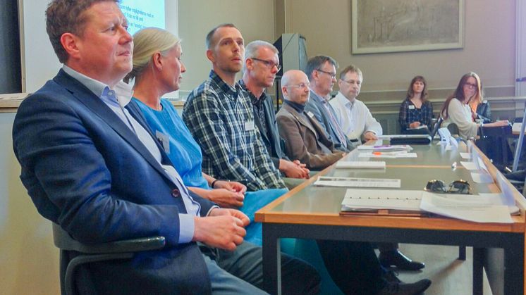 Paneldebatt